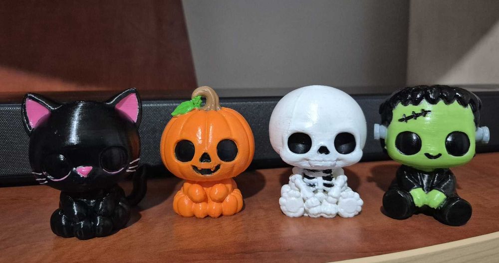 Set 4 figurine Halloween 2 – printate 3D si pictate manual – 7 cm