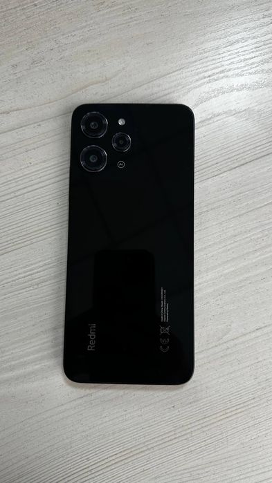 Redmi 12  4/128  karobkasi bor