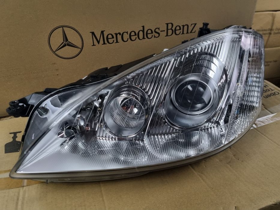 Far nou xenon original Mercedes S-Klass  W221