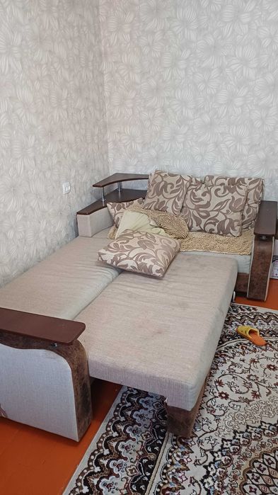 Продам диван в хрошем состоянии