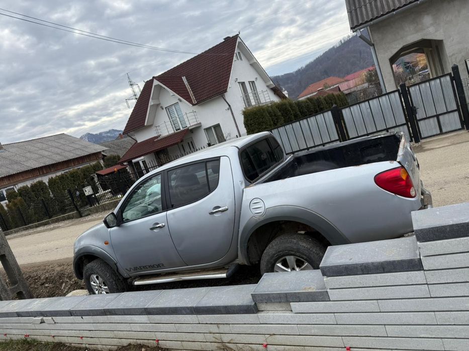 Vand mitsubishi l200