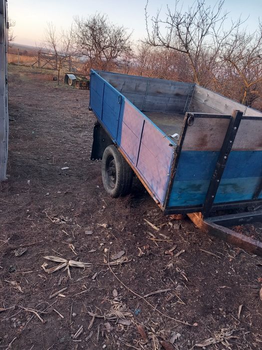 Remorca agricola pentru tractor