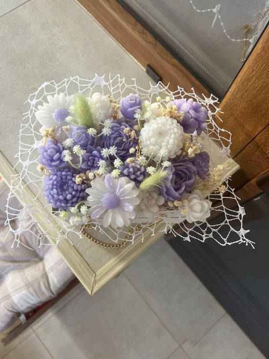 Букети от соеви свещи