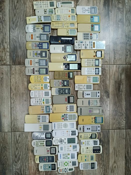 Дистанционно за климатик Air conditioning remote genuine