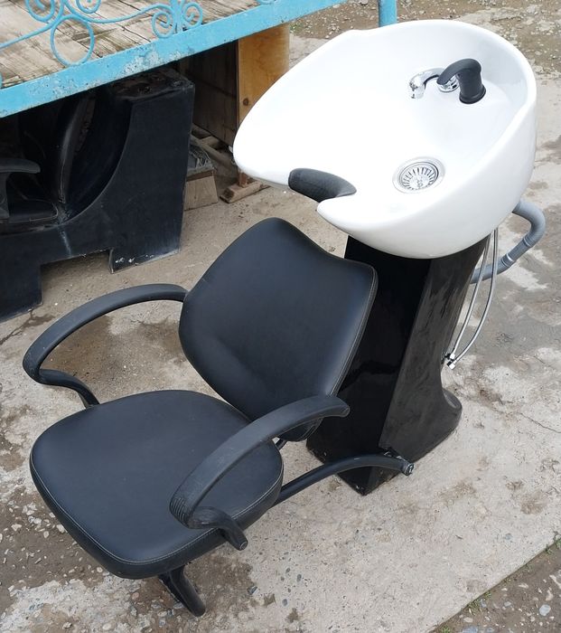 Кресло и мойка парикмахерское