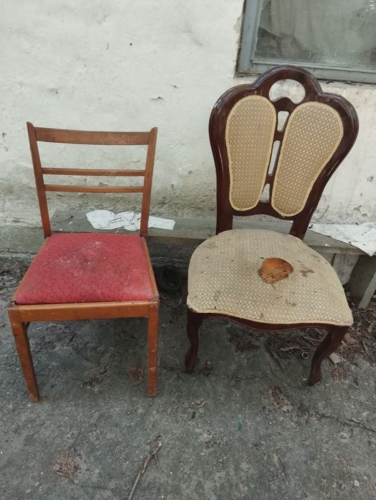 Продаю стул от гарнитура.