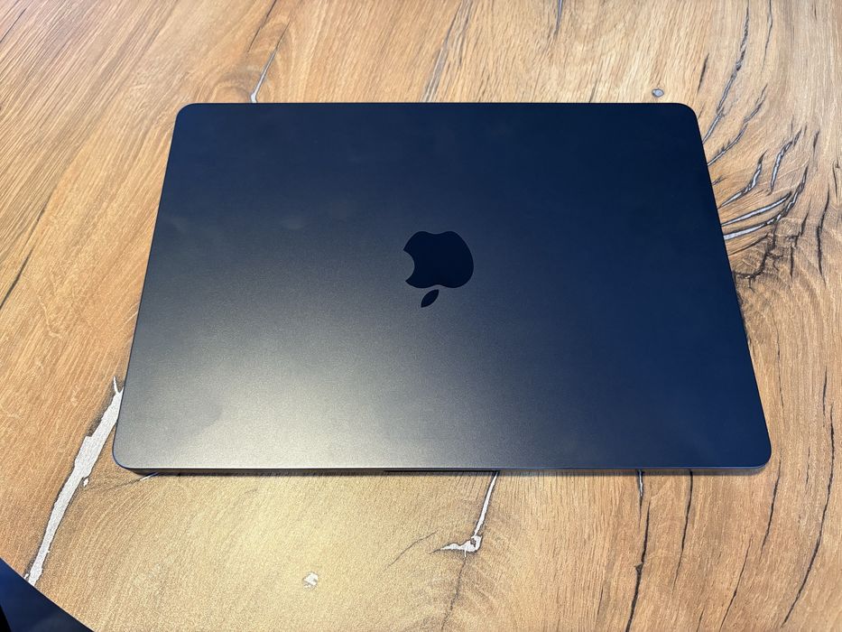 Macbook Air M4 256 gb б/у