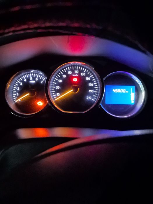 Продам Рено Сандеро