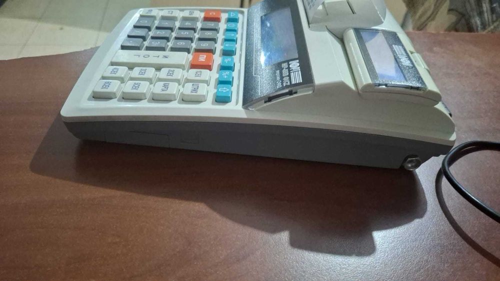 Продам кассовый аппарат