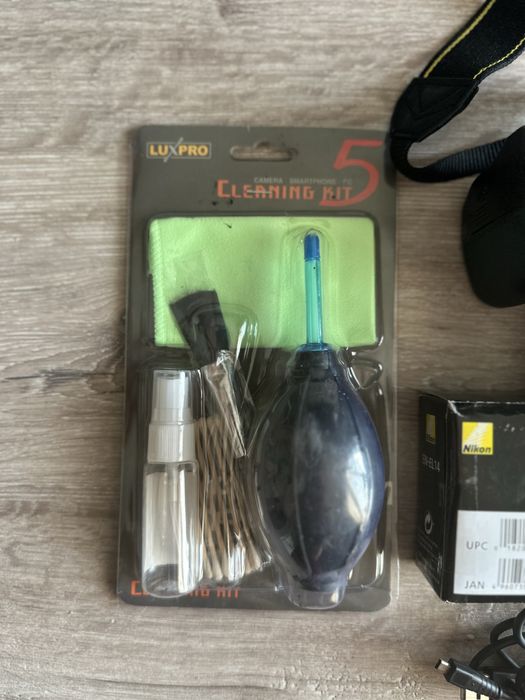 Продам Новый Nikon d5100 с кореи