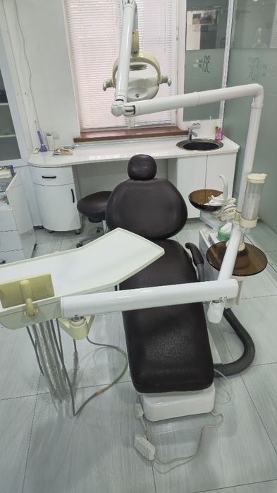 Stomatologik kreslo CQ215A Стом.кресло