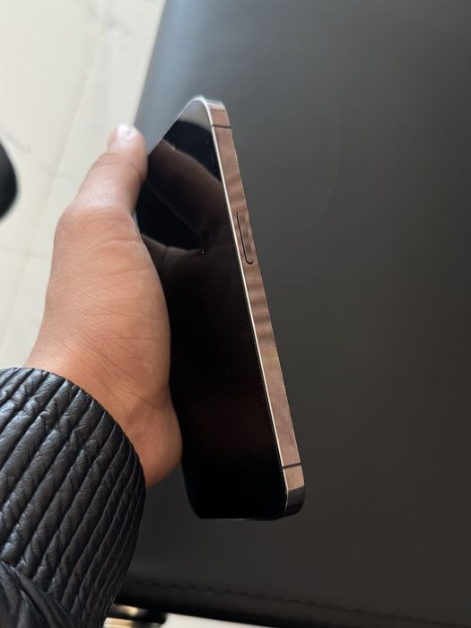 Айфон 14 про / без ремонта