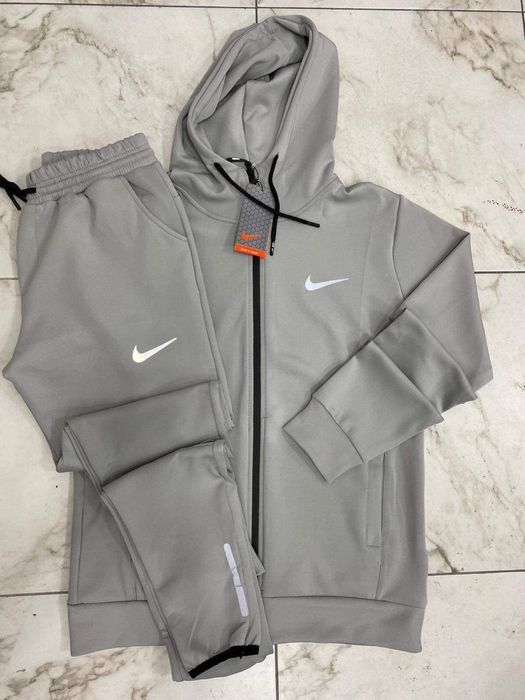 Trening Nike diferite modele