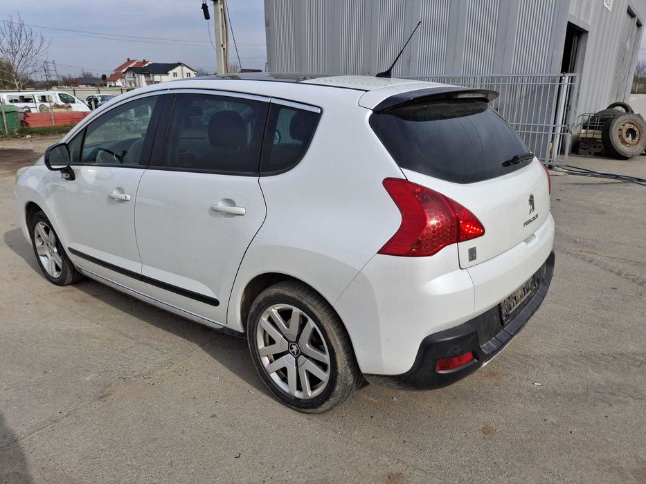 Dezmembrez Peugeot 3008 Hybrid 4x4 2.0 HDI RHC 200 cai an 2012