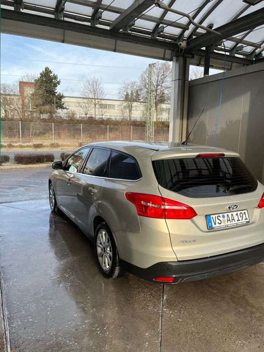 Ford focus 2015 rulata doar in Germania