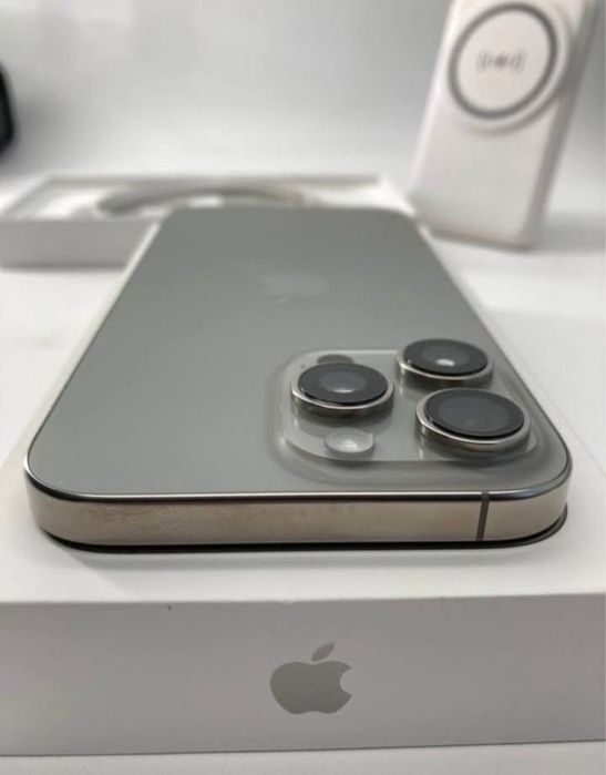 iPhone 16 PRO MAX ca NOU cu 100% BATERIA , Accept Schimb