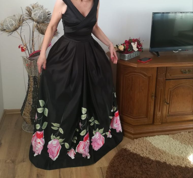 Rochie de gala, îmbrăcată  singura data