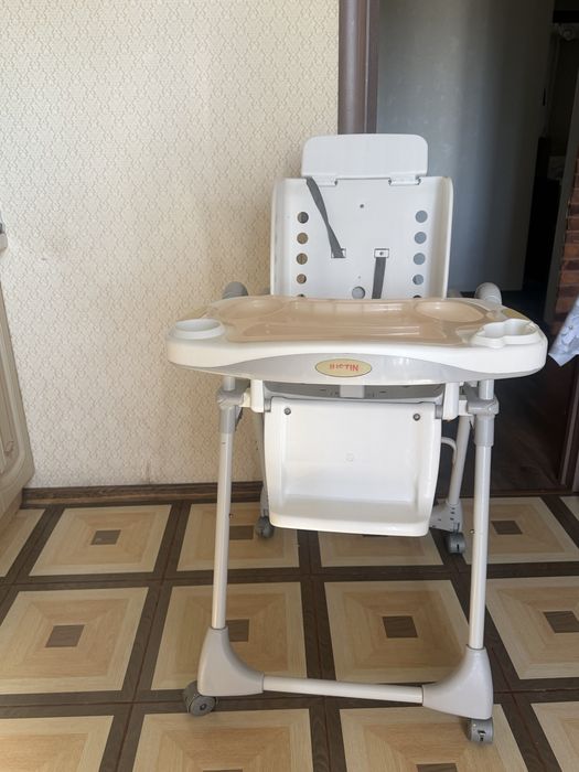 Продам стульчик для кормления