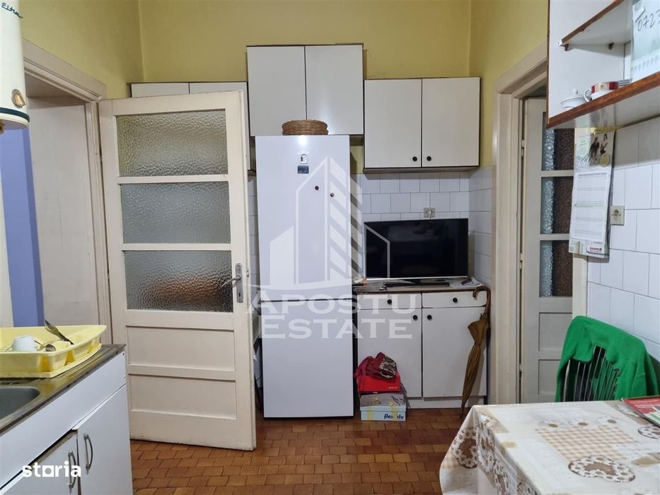 Apartament cu 4 camere de inchiriat, Ultraentral, Timisoara