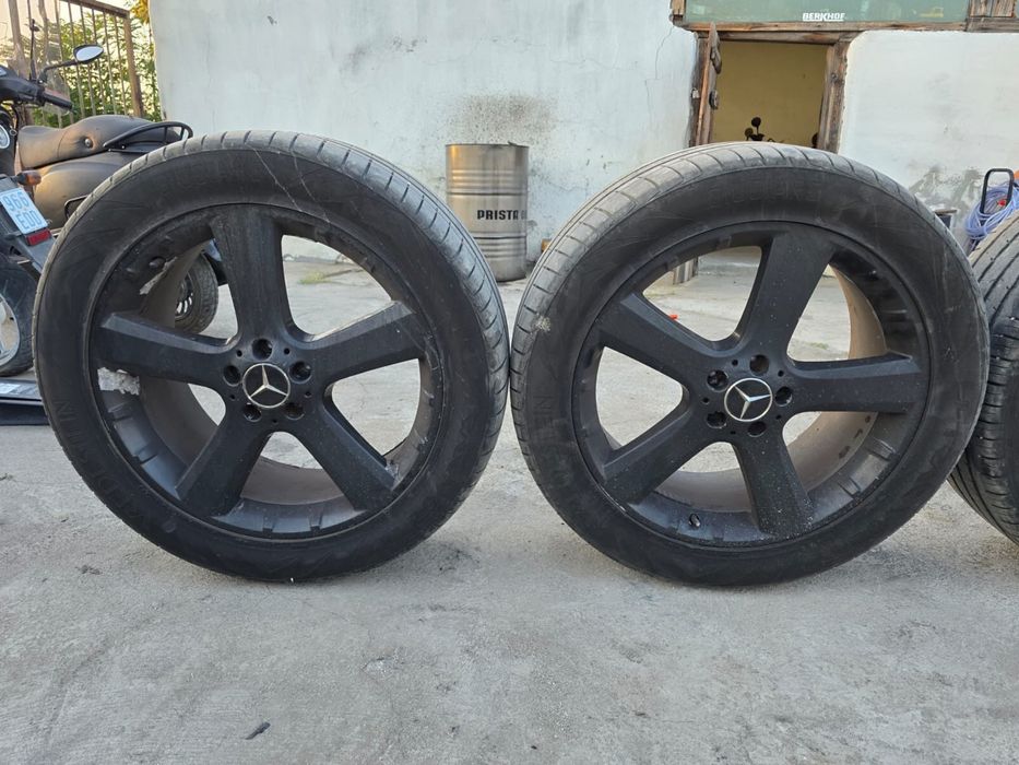 Джанти 5x112 20 цола свалени са от ML164