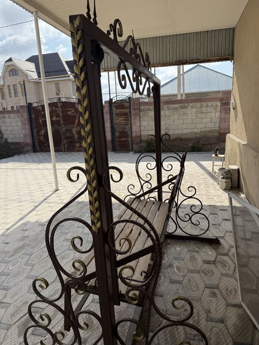 Срочно продам беседку новую