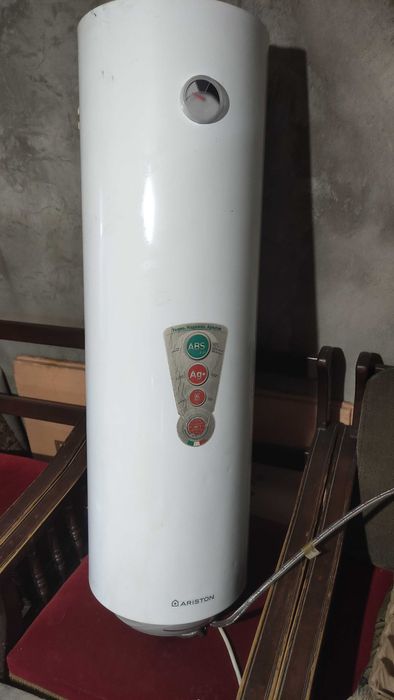 Ariston водонагреватель