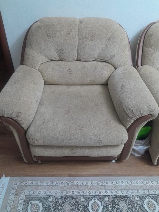 Продается Диван+кресло