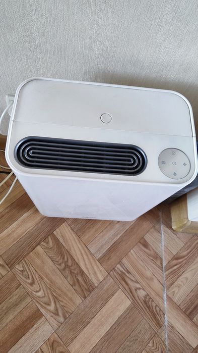 Продам увлажнитель воздуха.