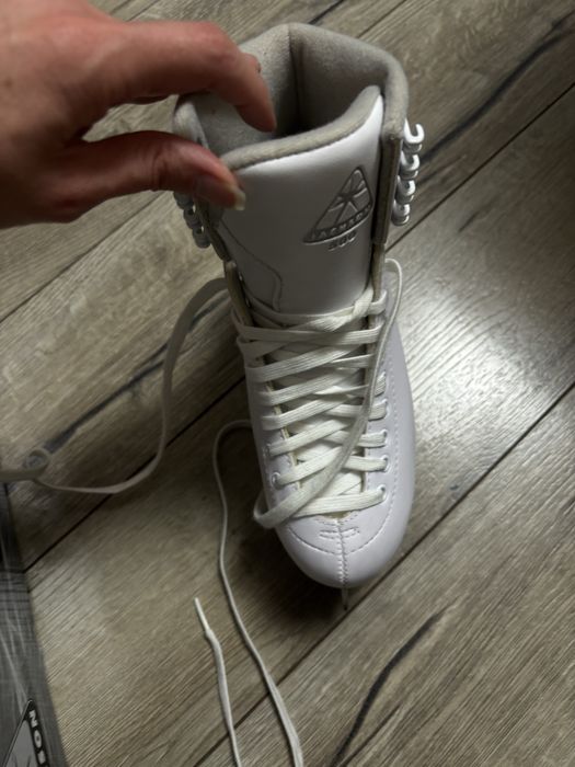 Коньки фигурные Jackson Classic 500