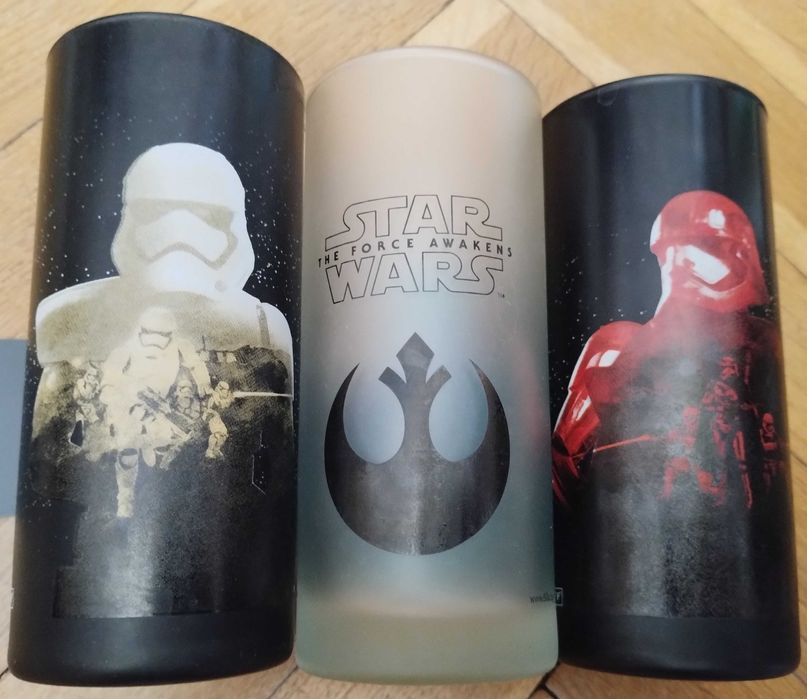 Чаши с тематика "STAR WARS/Междузвездни войни: Силата се пробужда".