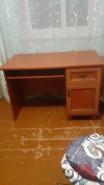 Стол письменный дерево