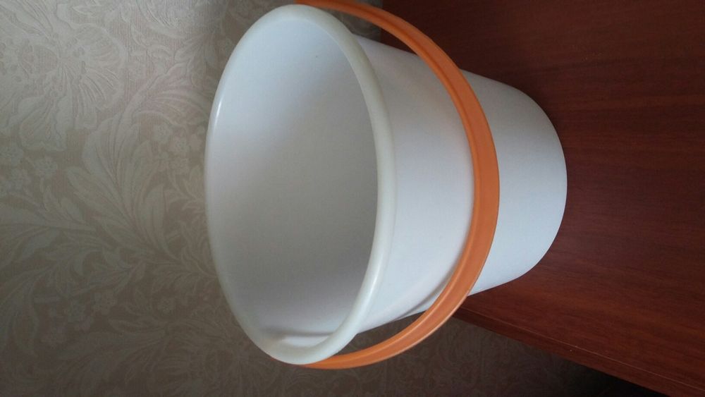 Ведро пластмассовое.Емкость 5л