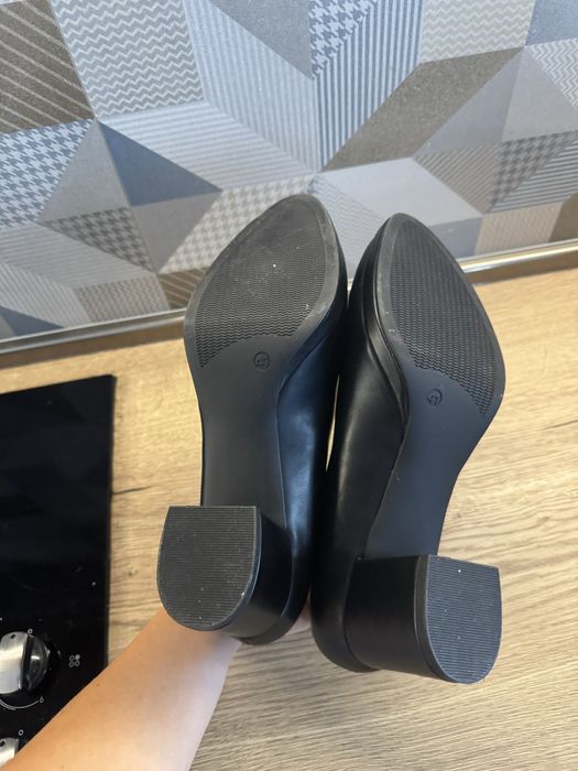 Дамски черни обувки 41 номер