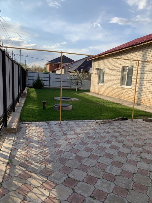 Продам частный дом район Жером