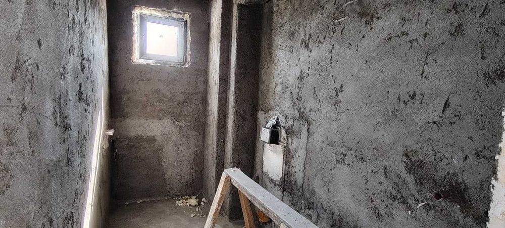 Апартамент с ТРИ СПАЛНИ в кв. Каменни, гр. Хасково