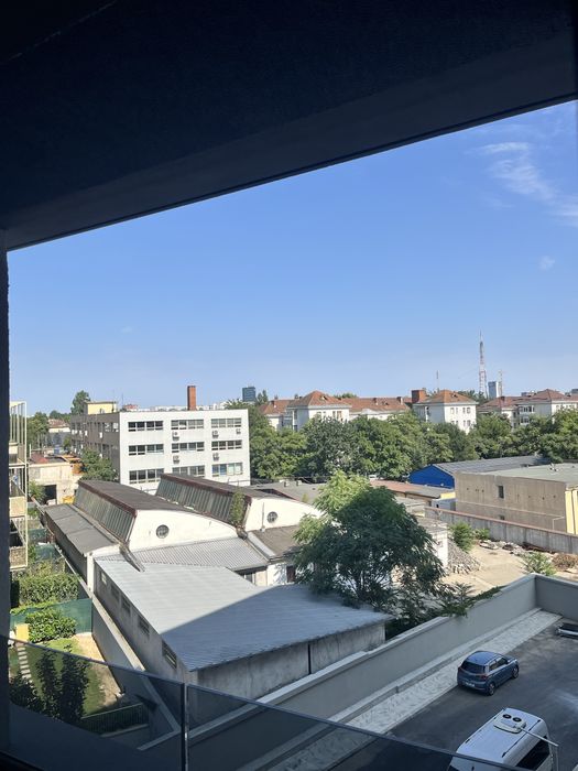 Propietar studio Akcent City Bucurestii Noi etaj 4 sau 5