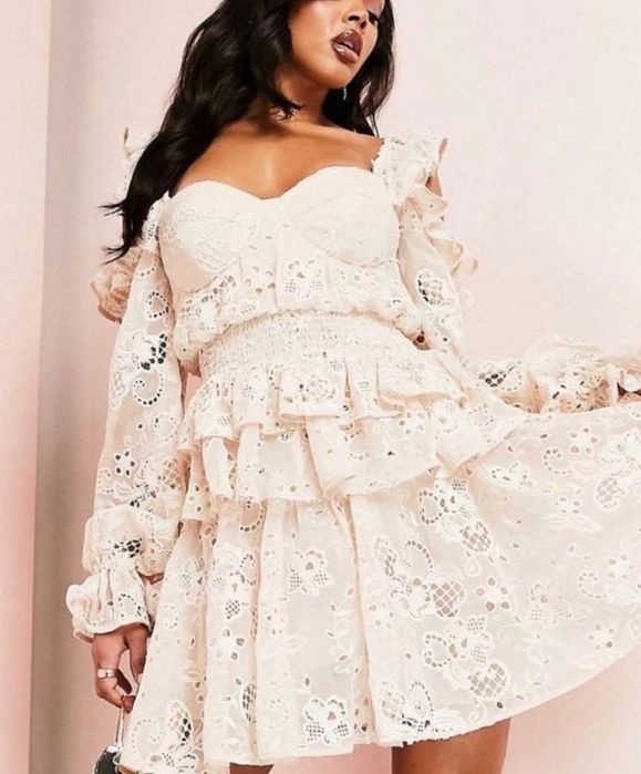 Дантелена рокля ASOS