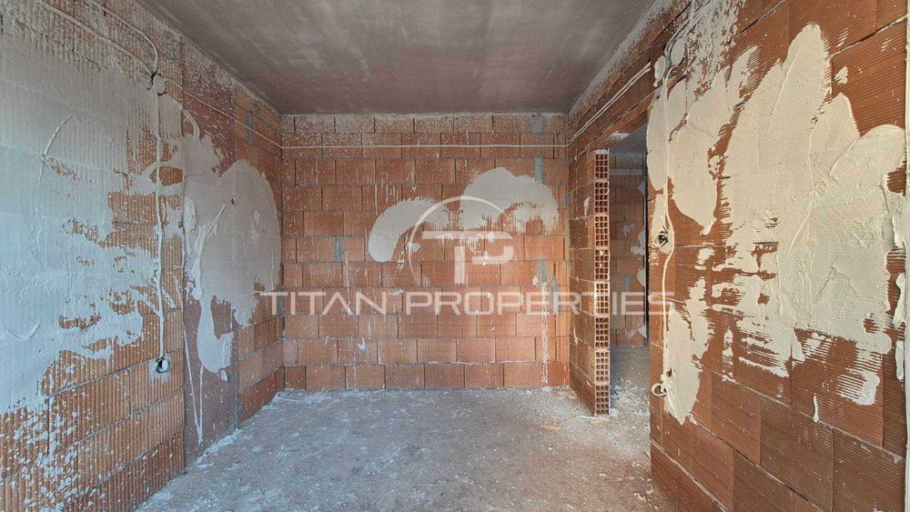 Продава се Двустаен апартамент в Пловдив, Кючук Париж - 64 кв.м за 1660 €/кв.м - Снимка #2