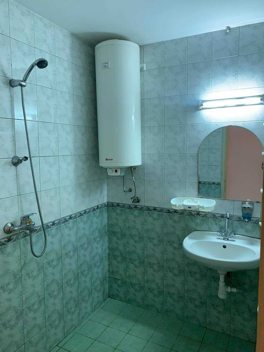 Дава се под наем Двустаен апартамент в Бургас, Възраждане - 74 кв.м за 175 € - Снимка #4