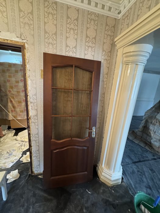 Продам 3 межкомнатные  двери