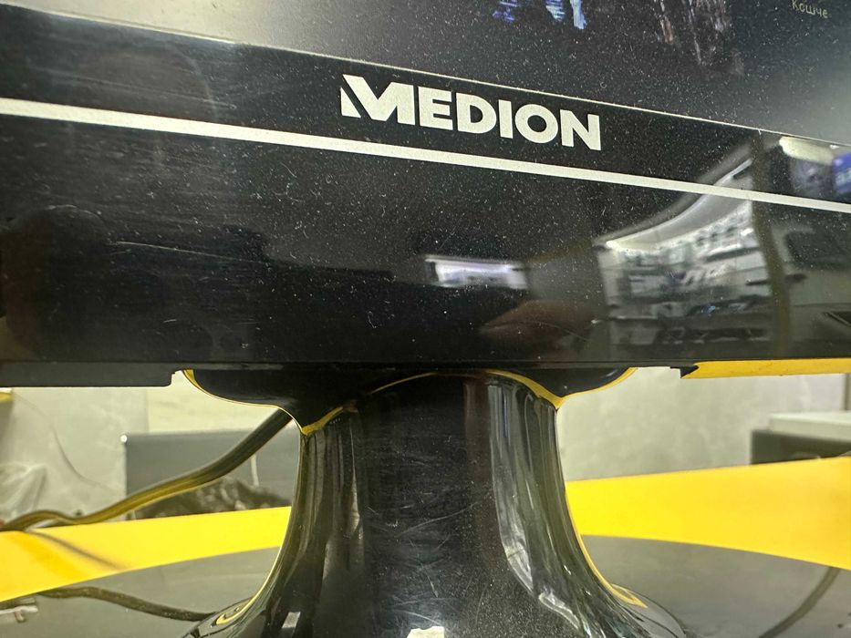 Монитор Medion Akoya P54060 (MD 20260)