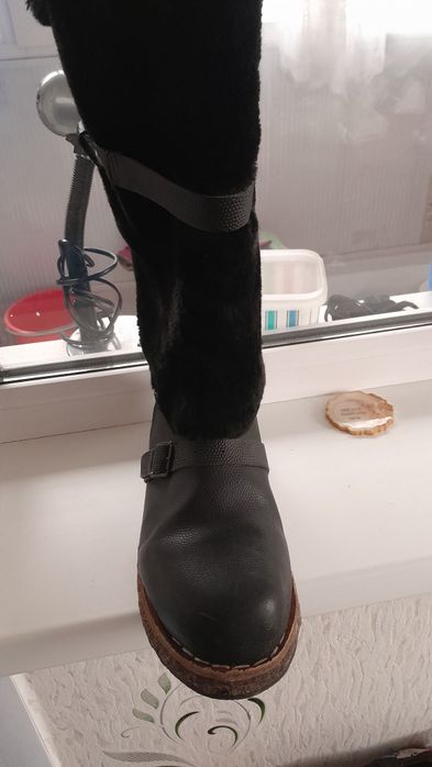 Продам унты мужские