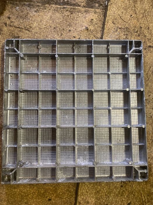 Плита фальшпола , дюраль .