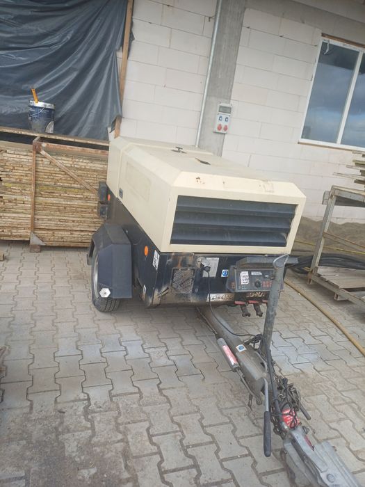 Motocompresor 5.300 debit 2015   ore 1590 Racheta subtraversari