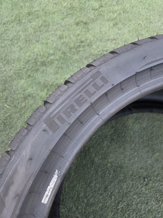 285 35 21 Pirelli 2025