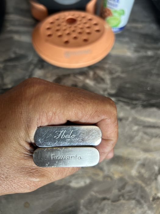 Bricheta veche de colectie Rowenta