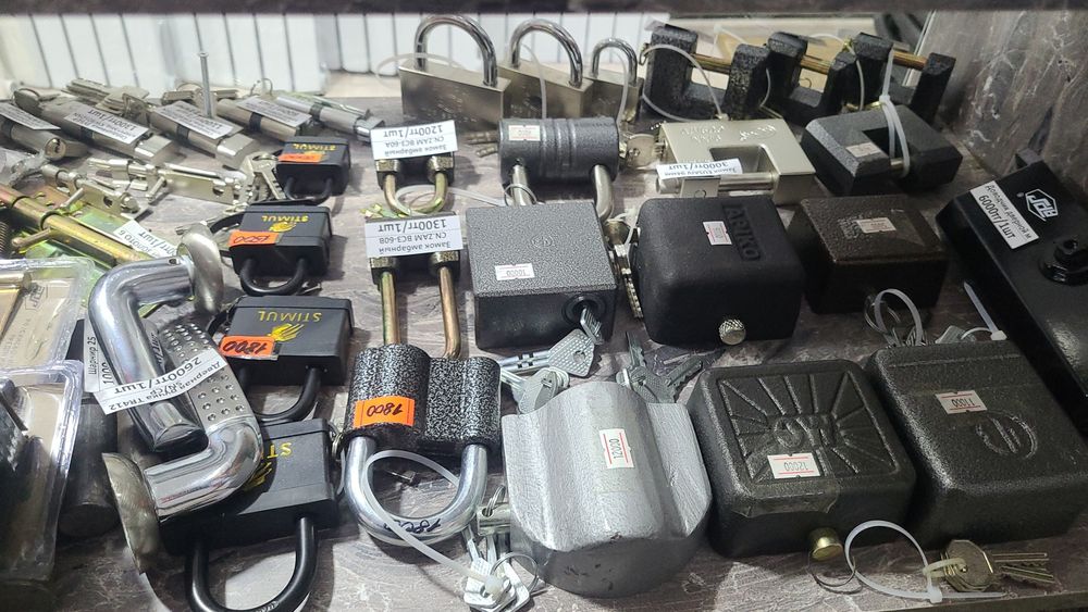 Продам замок врезной