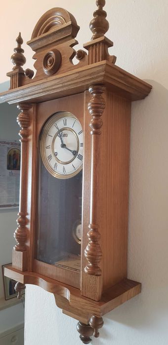 Ceas mecanic de perete