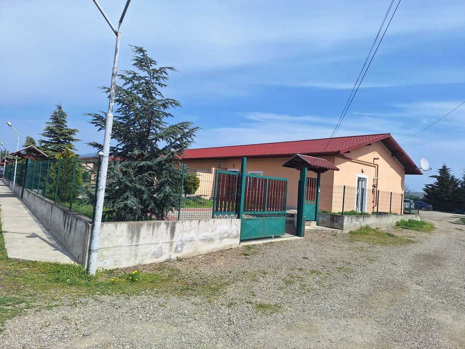 Apartament 2 camere parter cu curte proprie