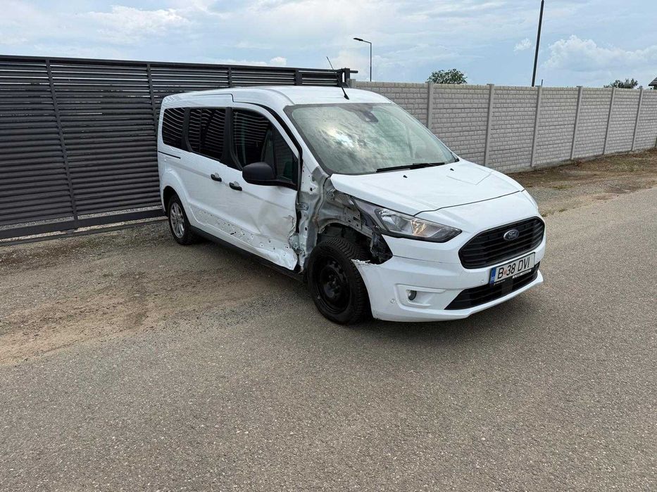 FORD Tourneo Connect 2021 — imagine 3